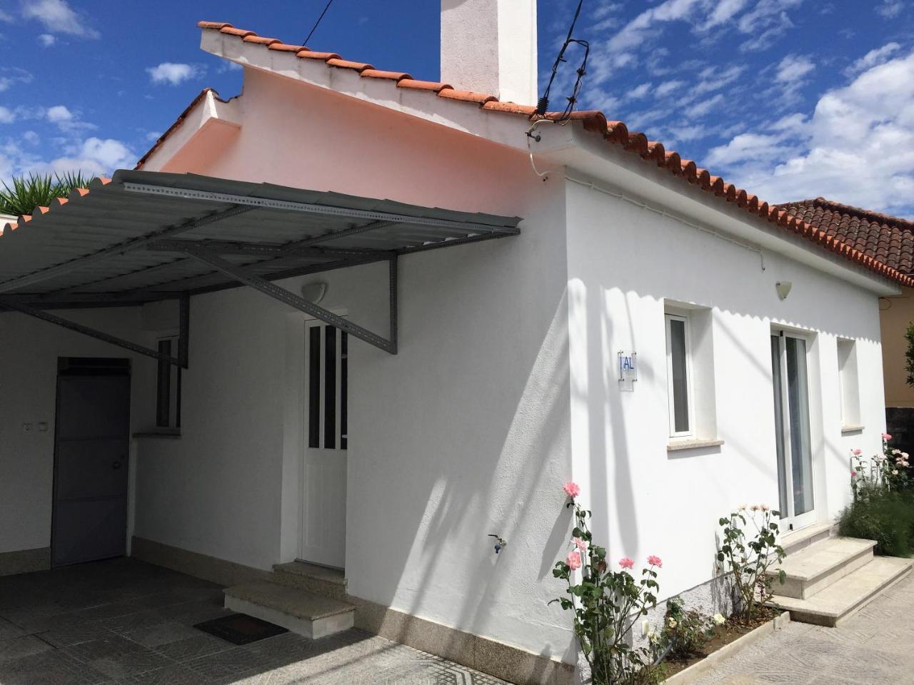 Casinha Da Vila Arcos de Valdevez Exteriör bild